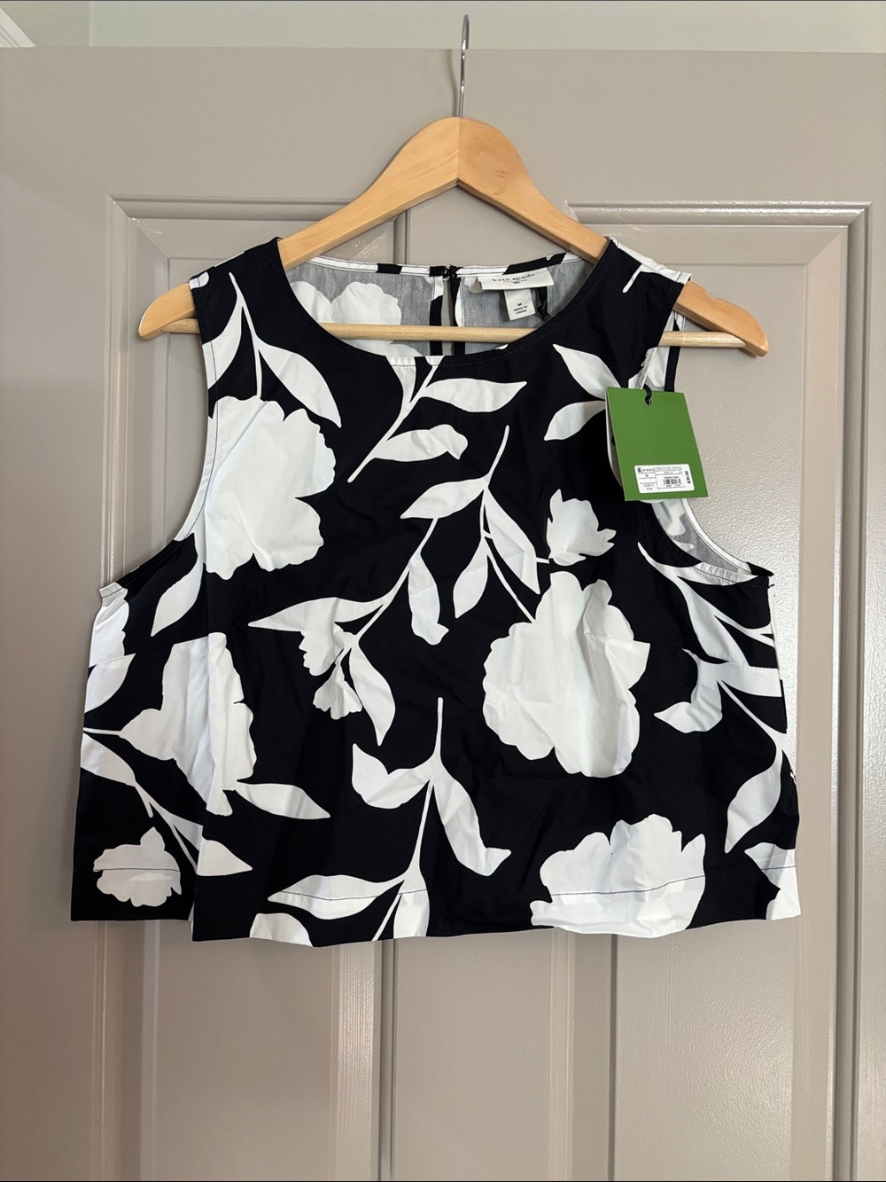 Floral Black & White Sleeveless Crop Camisole